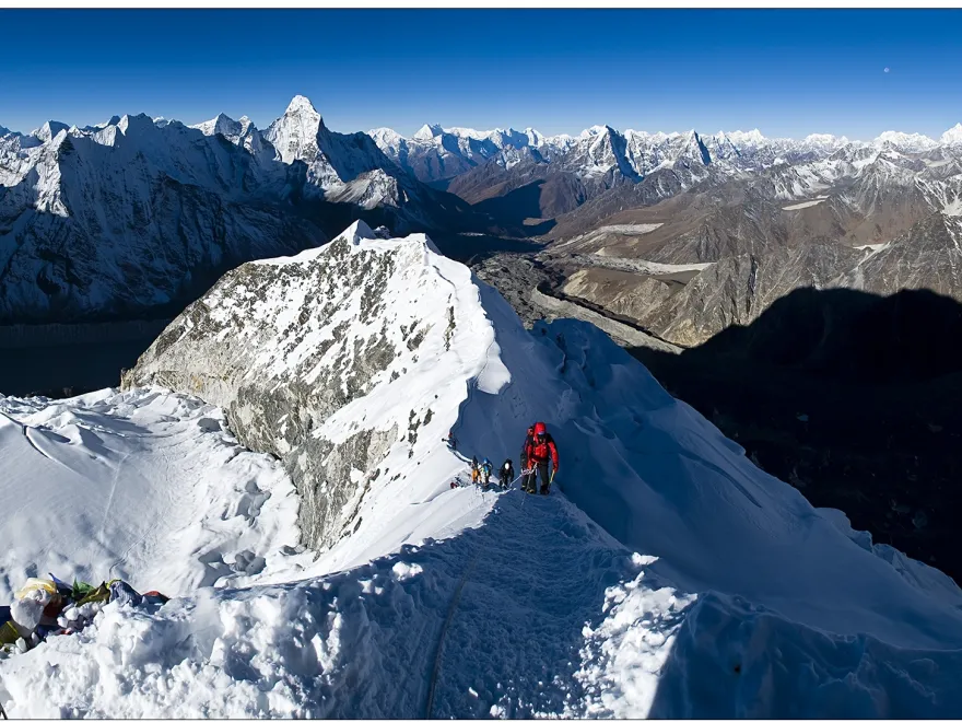 ISLAND PEAK CLIMBING - 19 DAYS