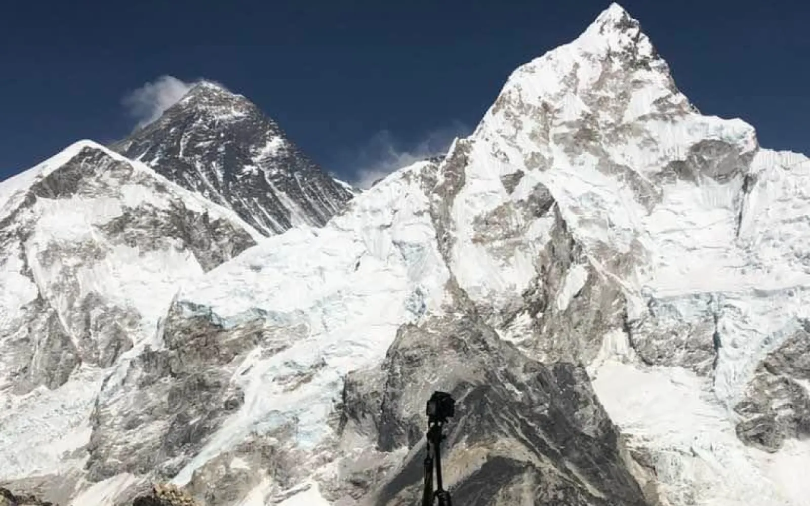 WHY EVEREST BASE CAMP TREKKING IS THE BEST ULTIMATE ADVENTURE TREKKING IN THE WORLD?