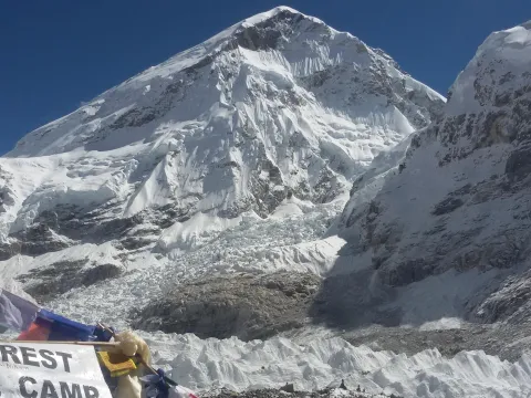 BEST SEASONS FOR EVEREST BASE CAMP TREKKING